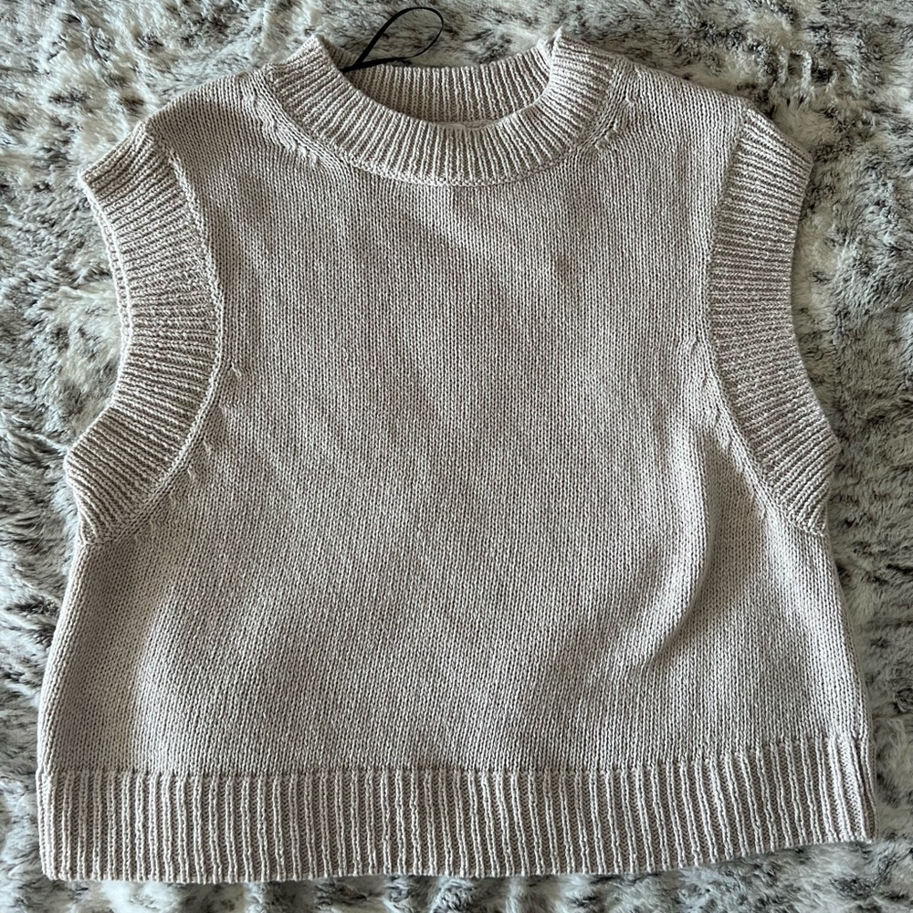 H & M sweater vest